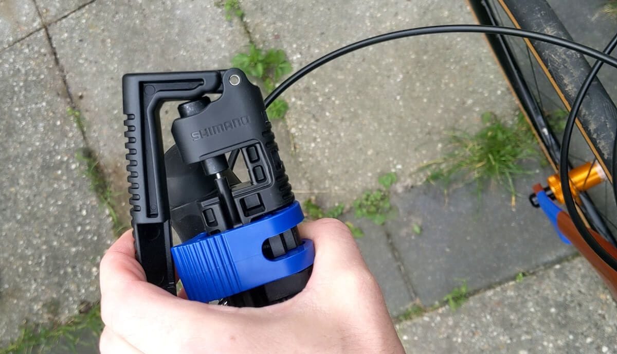 Cutting a hose
